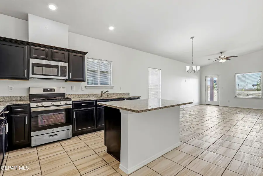 13045 Aerodrome Avenue, Horizon City, TX 79928 - #3