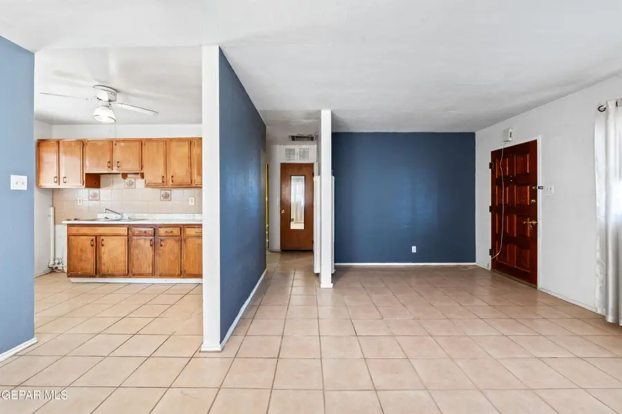 8401 Mount Baldy Drive, El Paso, TX 79904 - #2