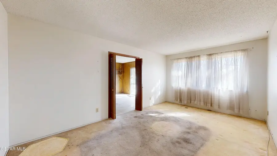 1316 Backus Street, El Paso, TX 79925 - #2