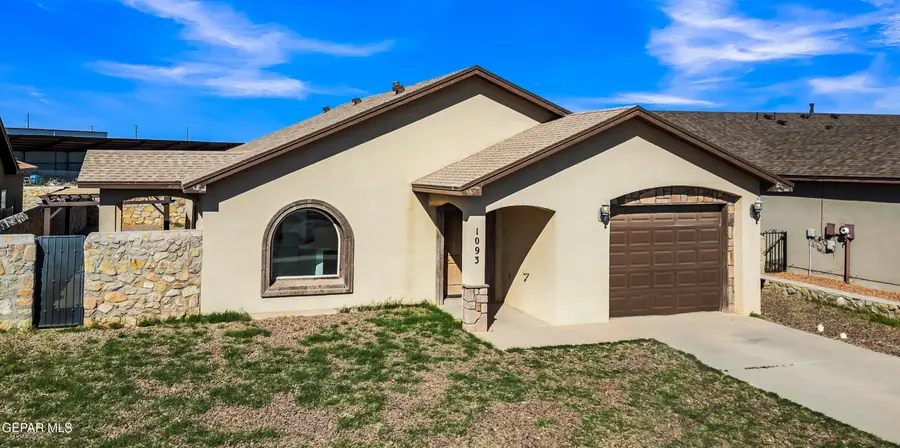 1093 Chris Forbes Circle, Socorro, TX 79927 - #2