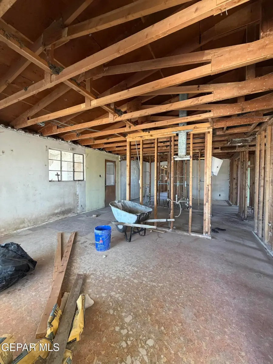 148 Pacific Drive, El Paso, TX 79922 - #3