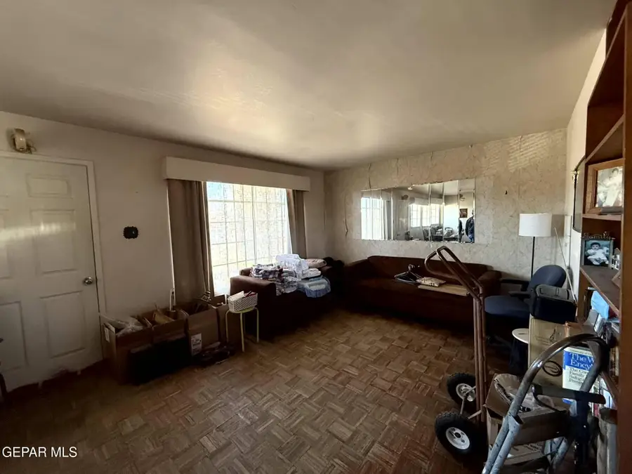228 Mango Road, El Paso, TX 79915 - #3