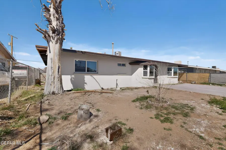 4801 Chisos Lane, El Paso, TX 79904 - #3