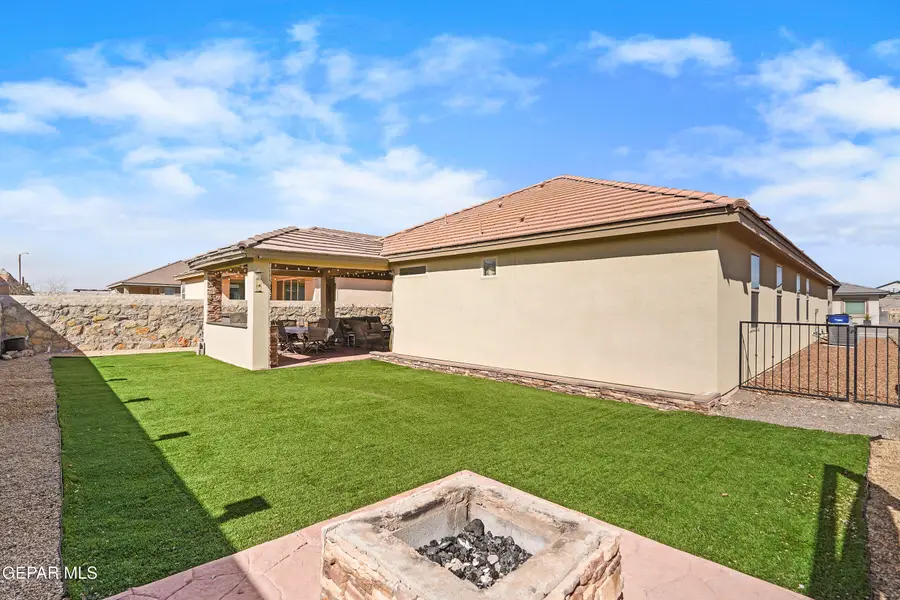 7866 Enchanted Circle Drive, El Paso, TX 79911 - #3