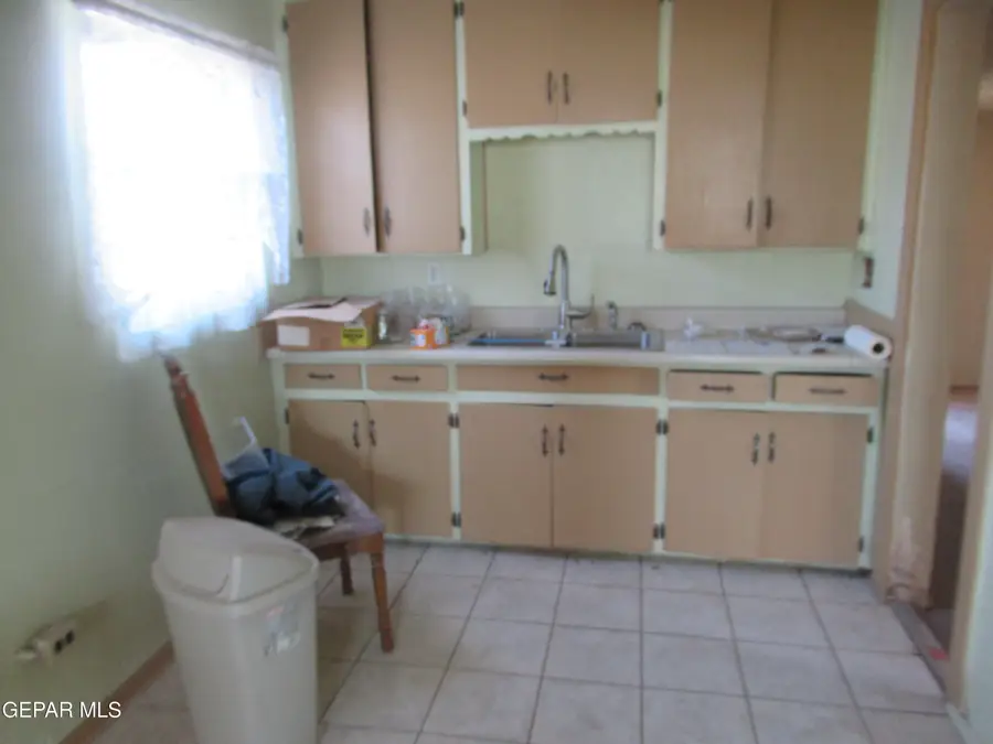 327 George Orr Road, El Paso, TX 79915 - #2