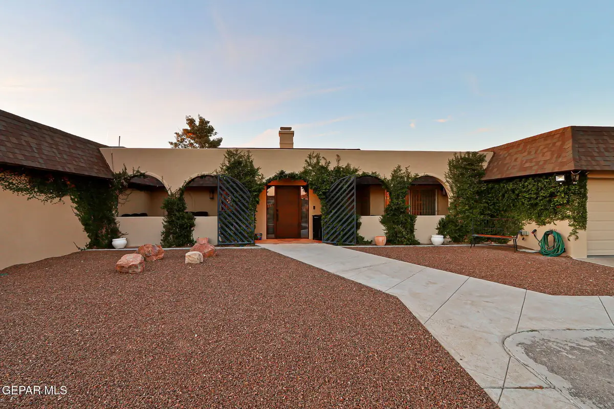 5839 Kingsfield Avenue, El Paso, TX 79912 - #1