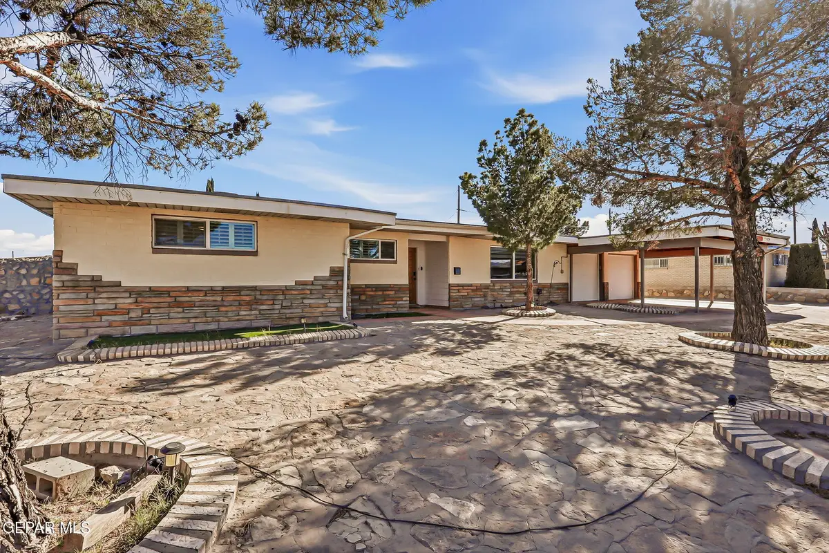 10012 Singapore Avenue, El Paso, TX 79925 - #1