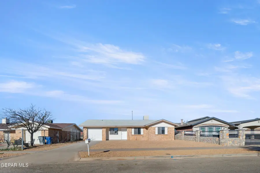 10821 Onyxstone Street, El Paso, TX 79924 - #2