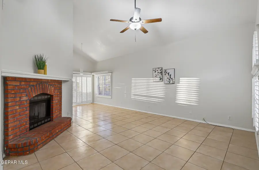 1425 John Phelan Drive, El Paso, TX 79936 - #3