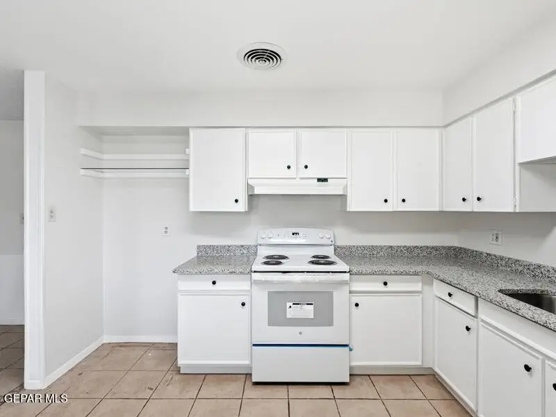 10201 Bayo Avenue, El Paso, TX 79925 - #3