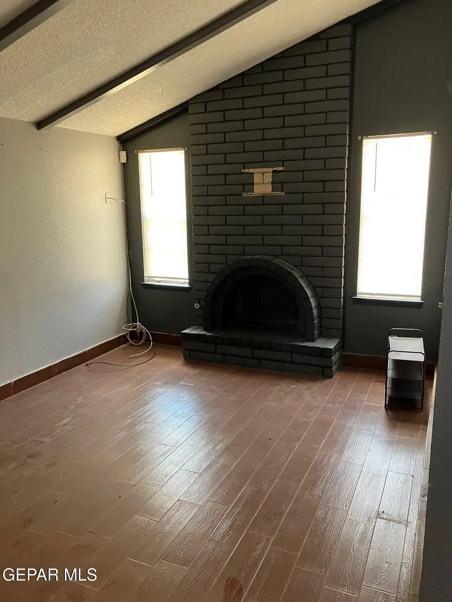 804 Centennial Drive, El Paso, TX 79912 - #2