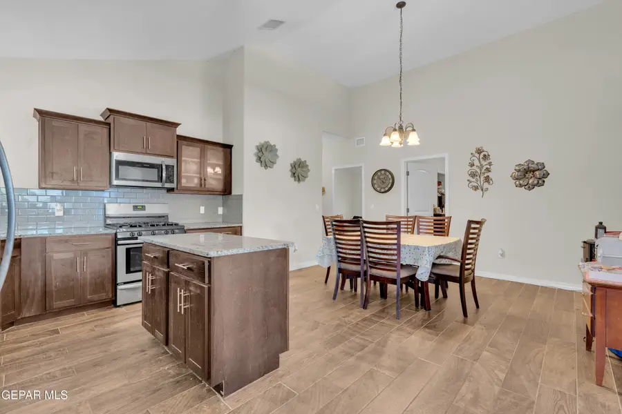 13523 Hazlewood Street, Horizon City, TX 79928 - #3