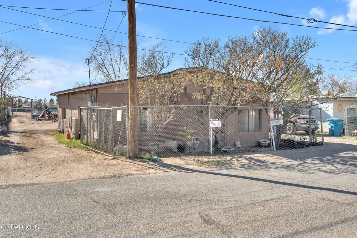 10184 Haynes Road, Socorro, TX 79927 - #1