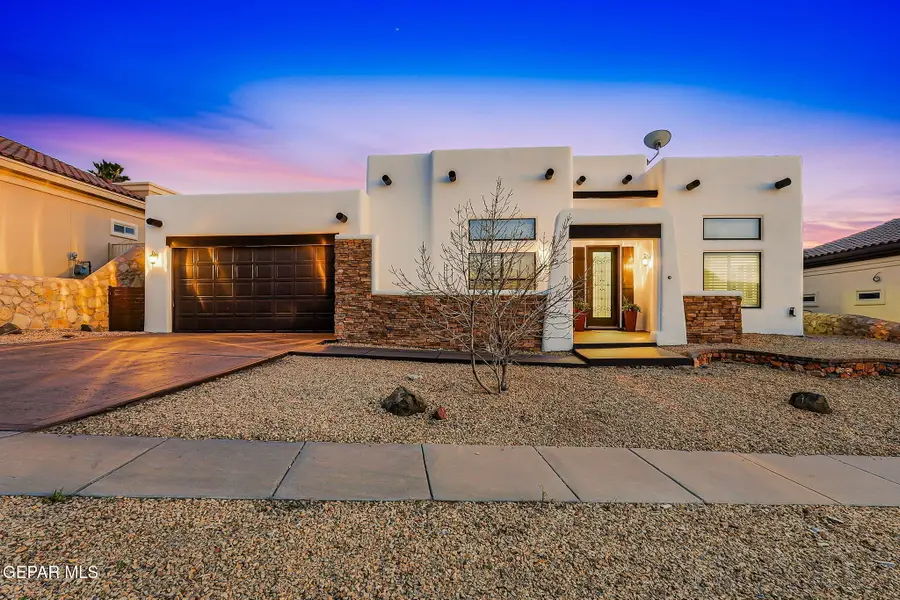 6252 Franklin Hawk Avenue, El Paso, TX 79912 - #3