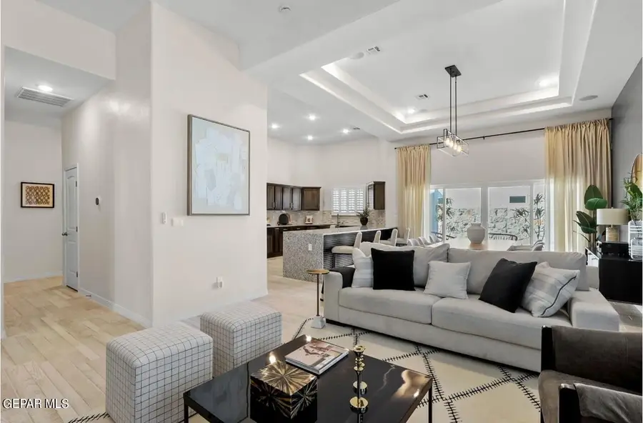 230 Bonnie Trail, Sunland Park, NM 88063 - #2