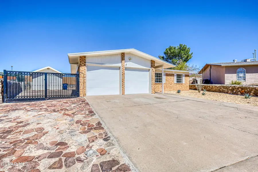 321 Gus Rallis Drive, El Paso, TX 79932 - #2