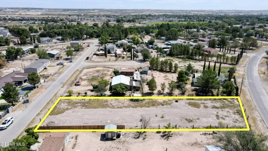 410 Valle Rojo Drive, Socorro, TX 79927 - #3