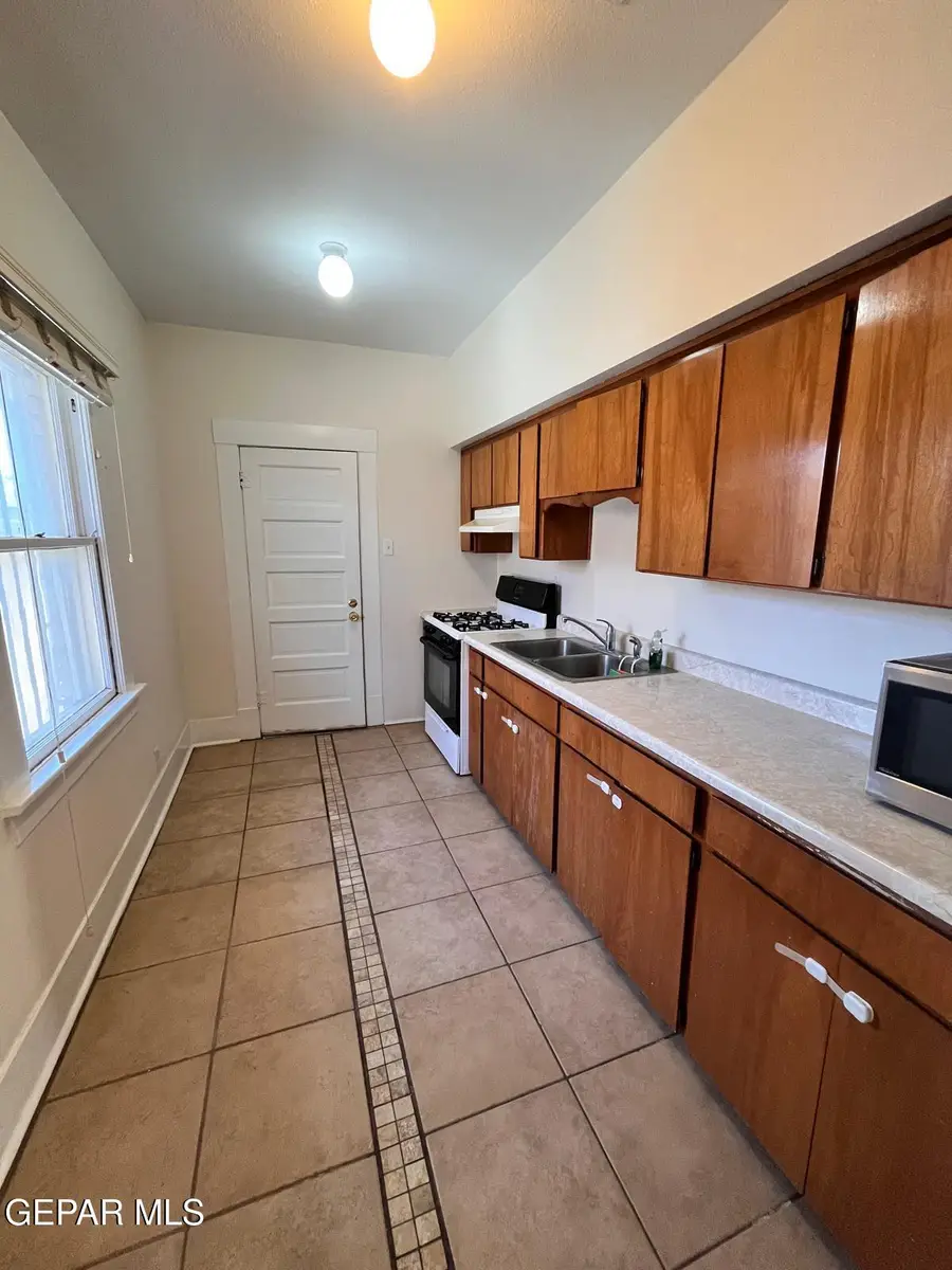 1403 Randolph Drive, El Paso, TX 79902 - #3