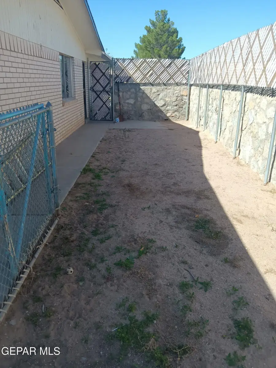 10924 Bywood Drive, El Paso, TX 79936 - #2