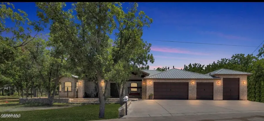 636 Keagle Road, Socorro, TX 79927 - #3