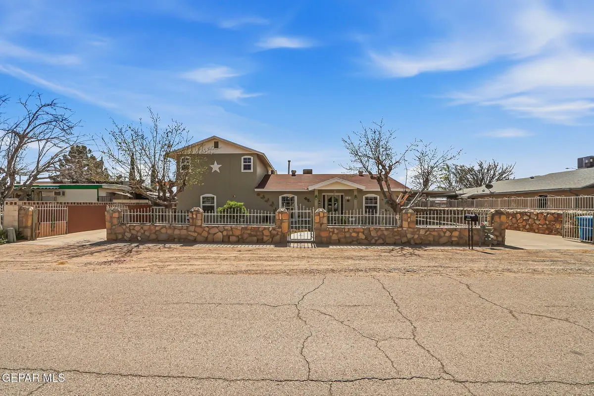 380 Innsbruck Avenue, Socorro, TX 79927 - #1