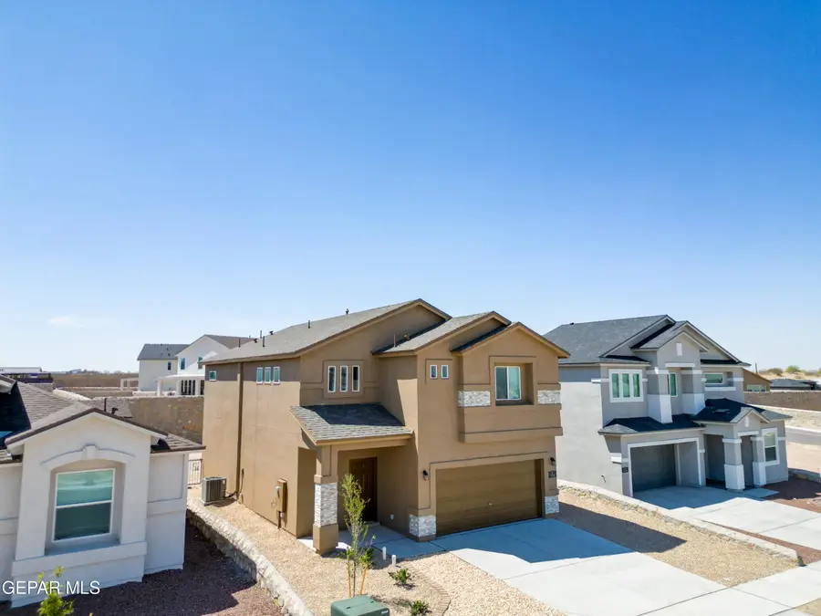 12860 Jonathan Raul Way, Horizon City, TX 79928 - #3