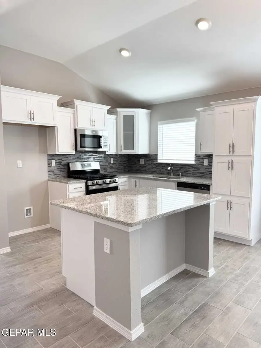 1408 Lightning Sky Place, El Paso, TX 79928 - #2