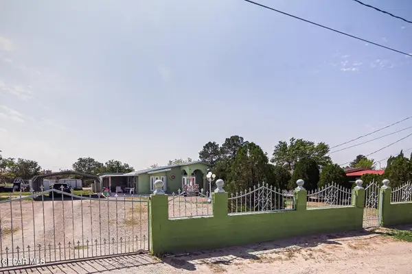 560 Fray Olguin Court, Socorro, TX 79927