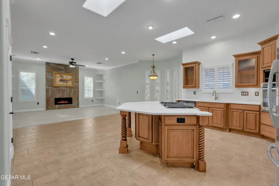 6071 Laguna Vista Drive, El Paso, TX 79932 - #2