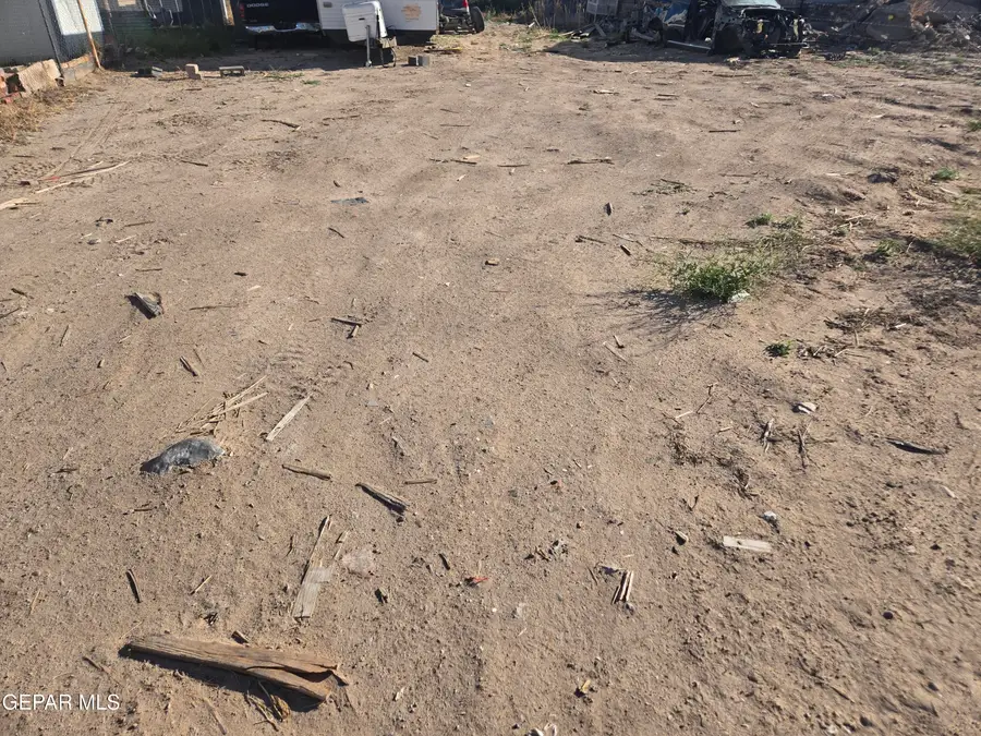 409 E Washington Street, Anthony, TX 79821 - #2