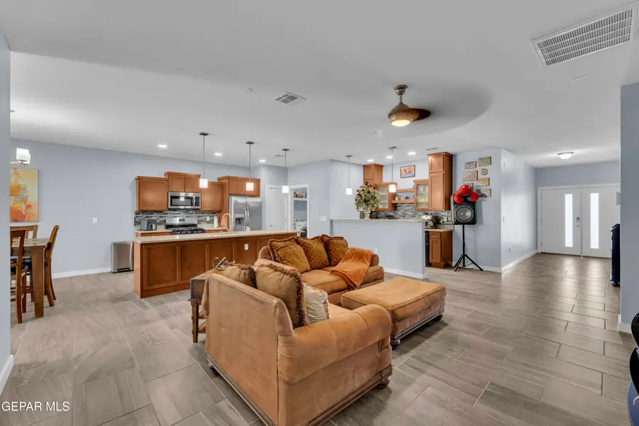 12631 Mark Twain Avenue, El Paso, TX 79928 - #3