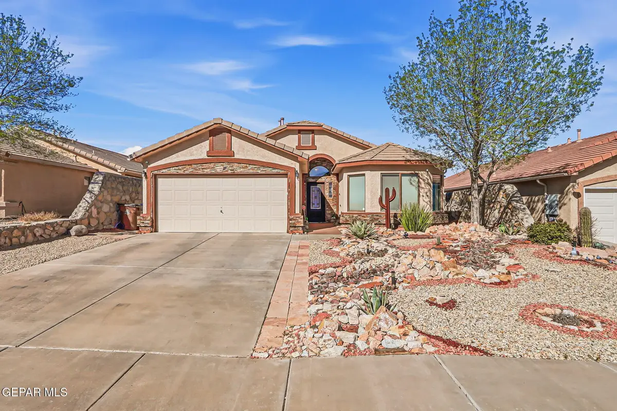 2519 Silver Hawk Avenue, Las Cruces, NM 88011 - #1