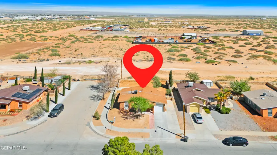 300 Tierra Linda Drive, Horizon City, TX 79928 - #2