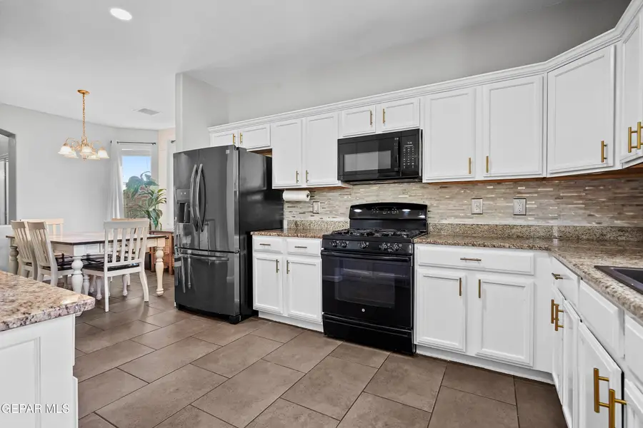 5012 Copper Ranch Avenue, El Paso, TX 79934 - #2