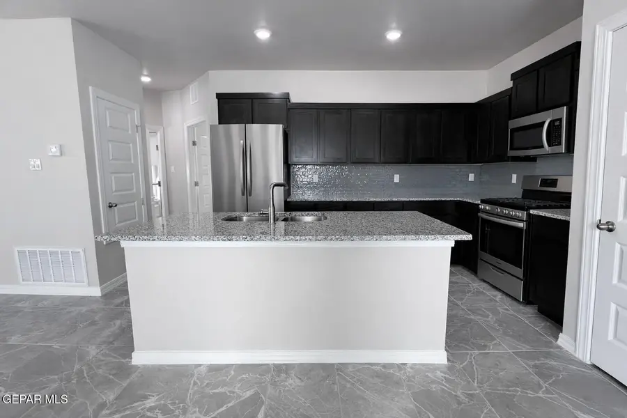 13941 Lorenz Avenue, El Paso, TX 79928 - #3