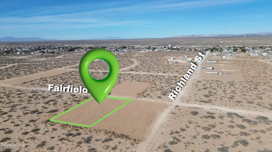 6 Fairfield Avenue, Horizon City, TX 79928 - #2