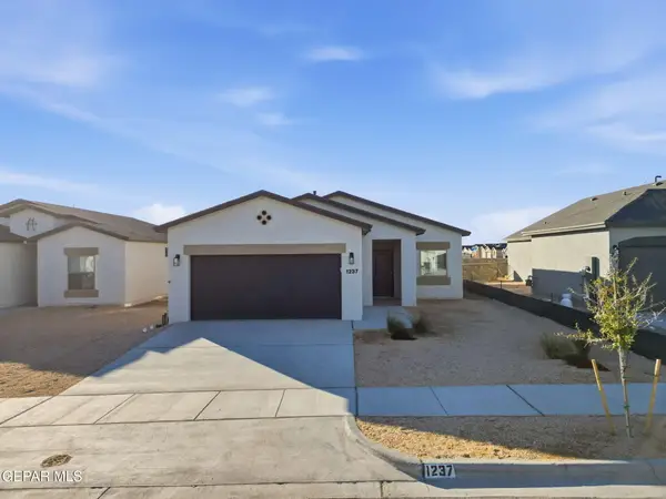 13820 Summer Wave Avenue, El Paso, TX 79928