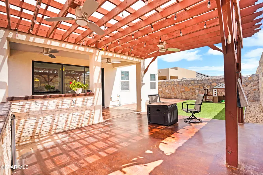 13660 Ness Avenue, Horizon City, TX 79928 - #2