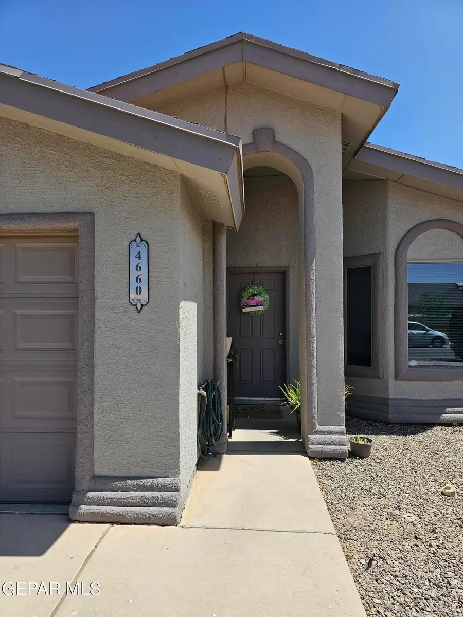 4660 Beacham Street, El Paso, TX 79938 - #3