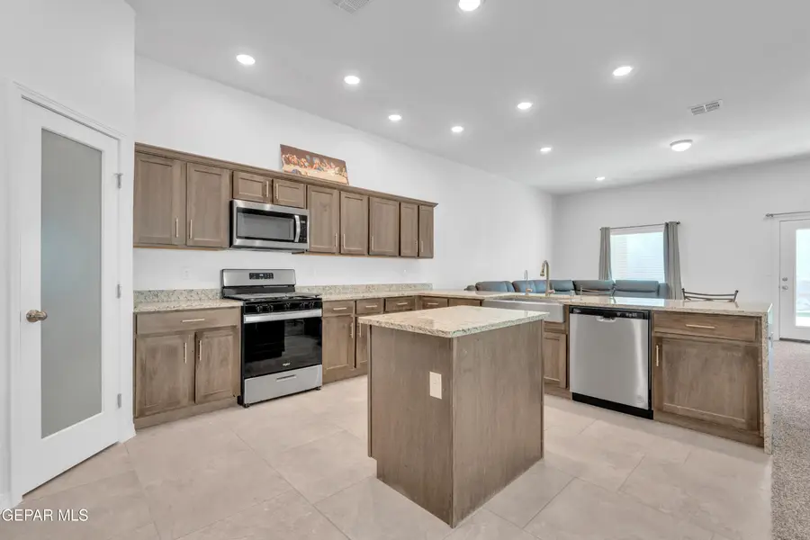 14360 Steve Joyce Parkway, El Paso, TX 79928 - #2