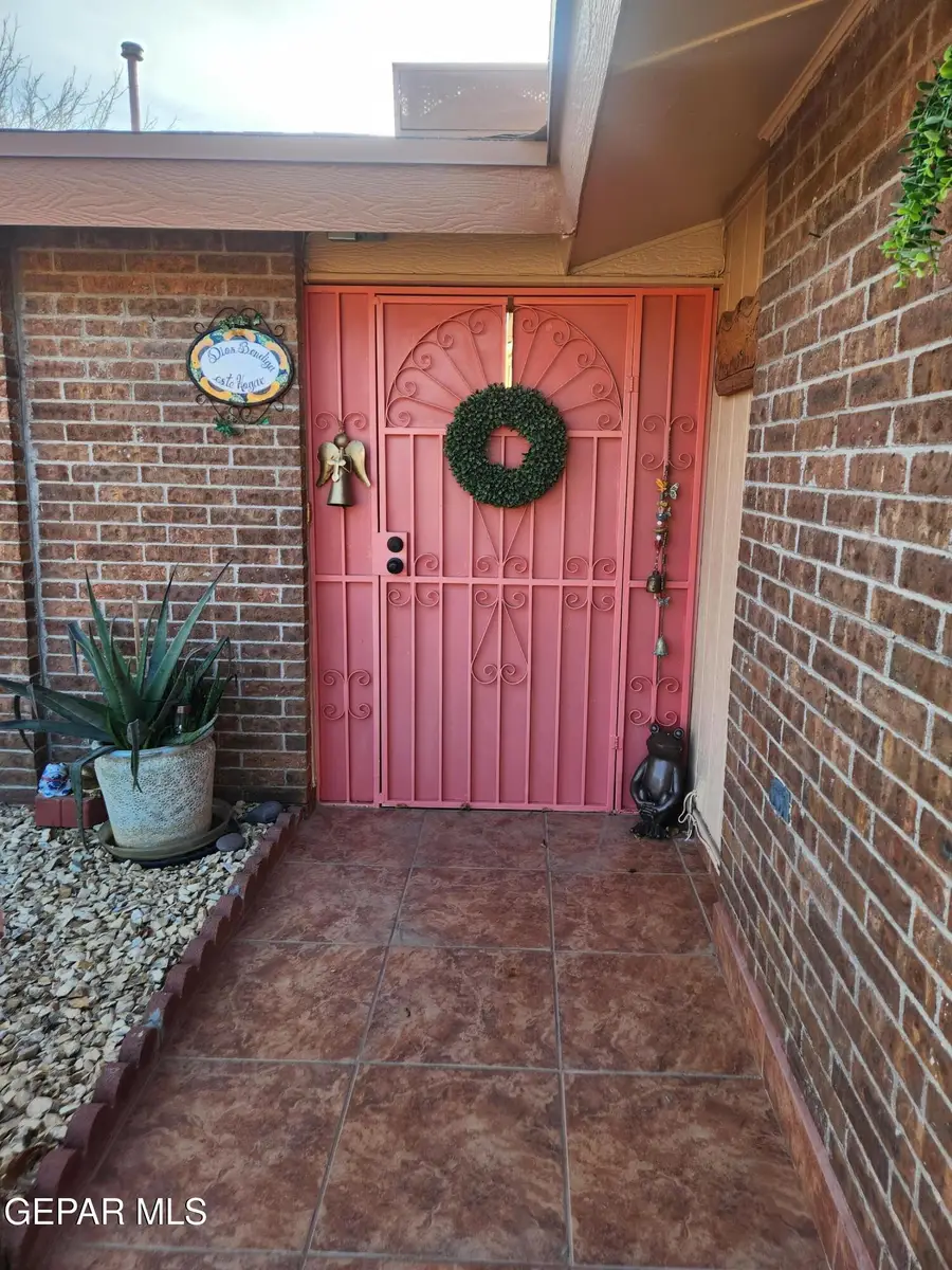 1431 Lost Pines Lane, El Paso, TX 79936 - #3