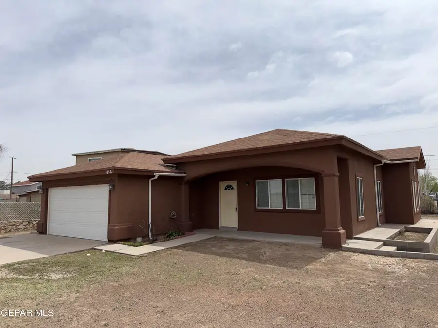 456 Passmore Road, Socorro, TX 79927 - #3