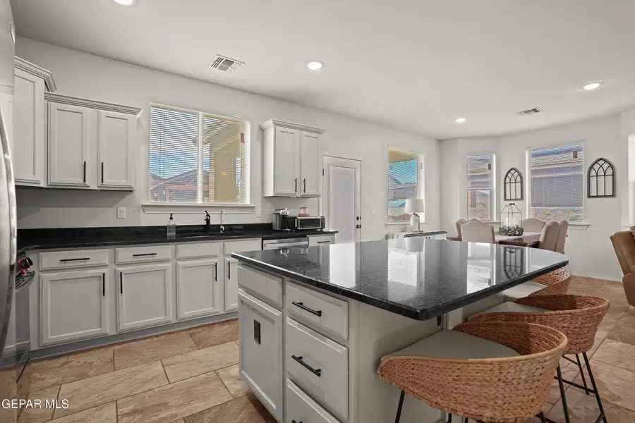 230 Gonzalo Circle, El Paso, TX 79932 - #2