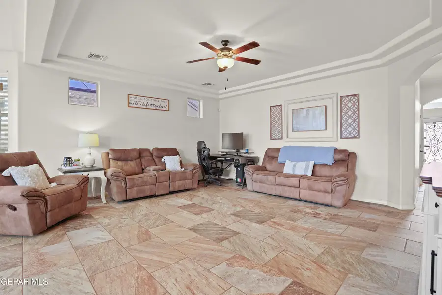 230 Gonzalo Circle, El Paso, TX 79932 - #3
