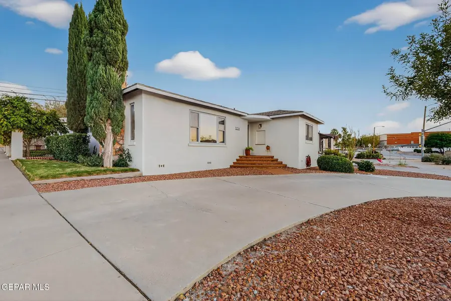 3224 N Stanton Street, El Paso, TX 79902 - #2