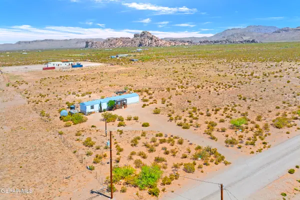 17561 Zonobia Avenue, El Paso, TX 79938