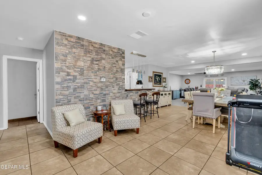 10300 Valle Suave Drive, Socorro, TX 79927 - #2