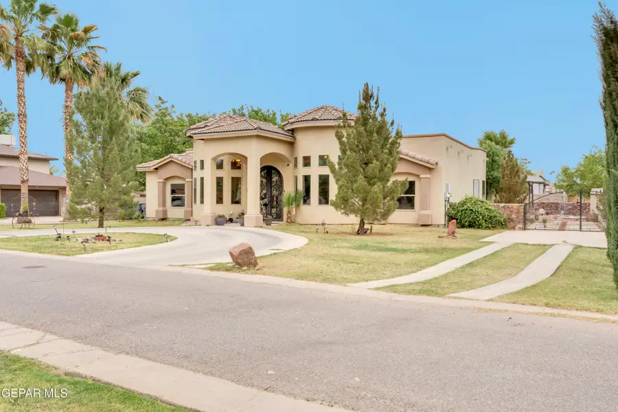 500 Country Oaks Drive, El Paso, TX 79932 - #3