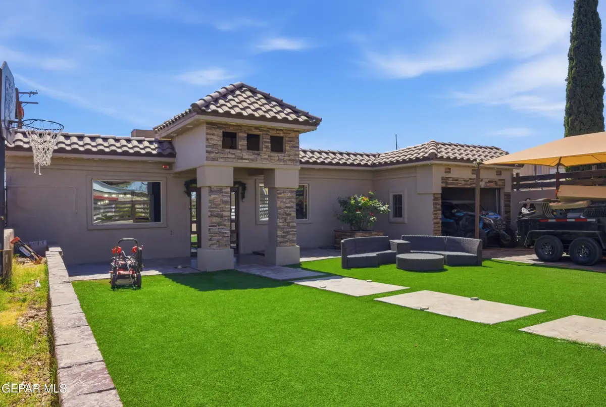 110 S Gibraltar Drive, El Paso, TX 79905 - #1