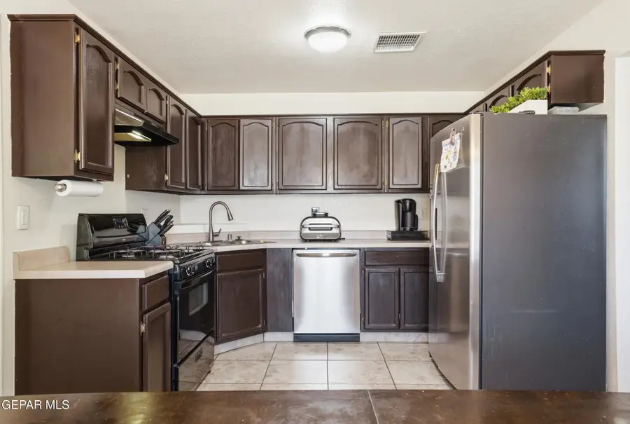14080 Red Deer Rock Drive, El Paso, TX 79938 - #3